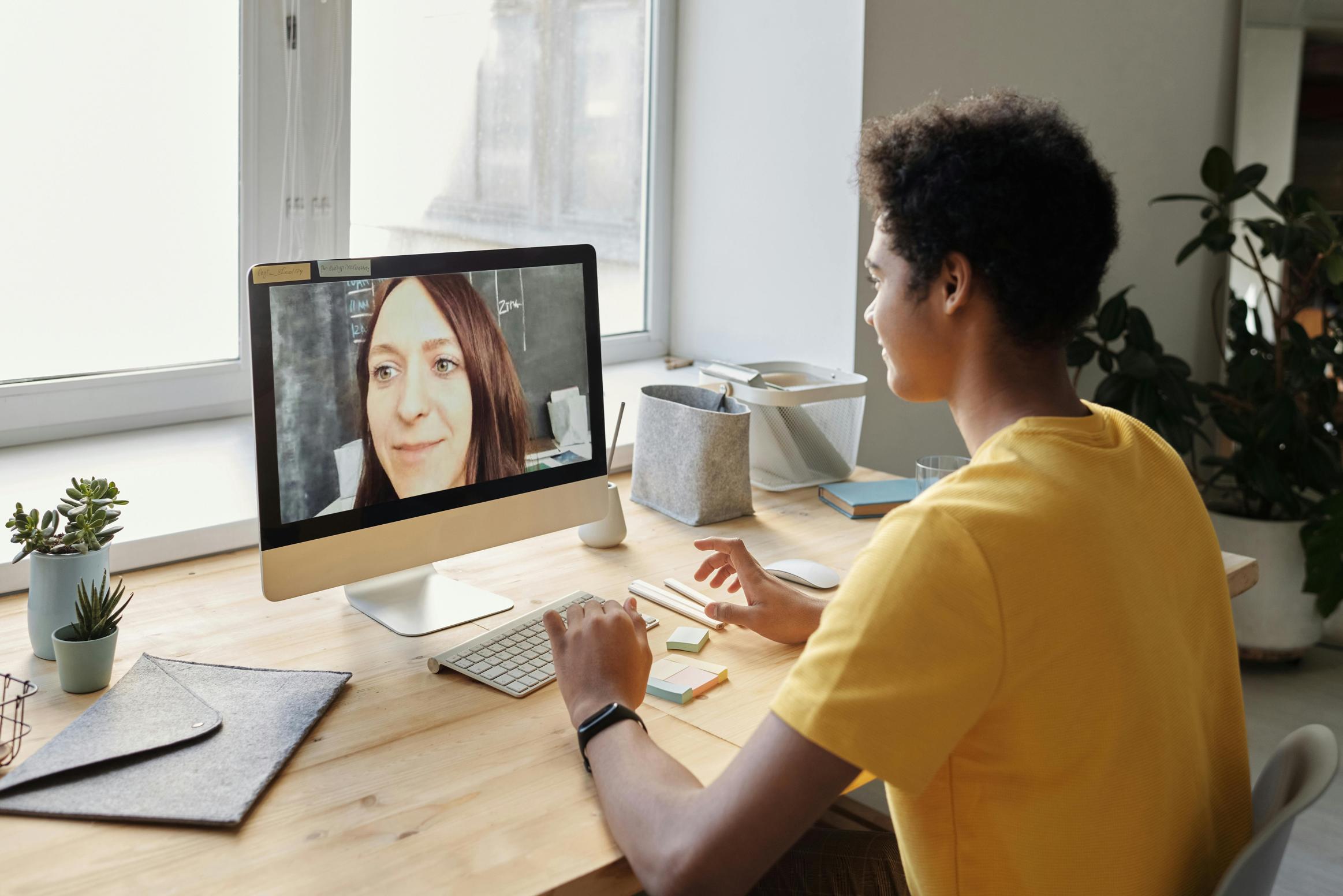 Mac-Batterieprobleme durch die Verwendung externer Monitore: Ursachen und Lösungen
